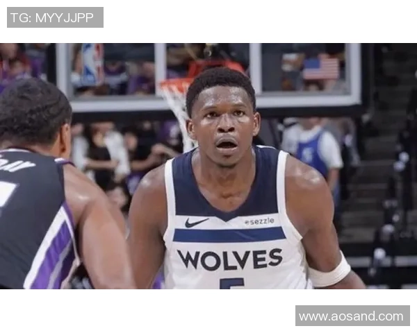 爱德华兹本赛季关键时刻表现出色投篮命中率高达70以上