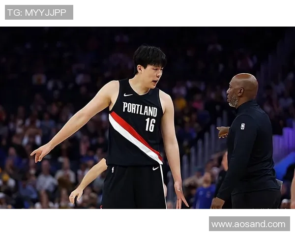 杨瀚森赛季三分球命中率仅136罚球表现却相对稳定继续努力提升状态