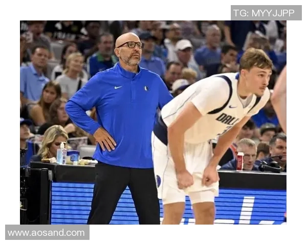 比尔西蒙斯直言基德应停止让弗拉格打控卫这一愚蠢决定