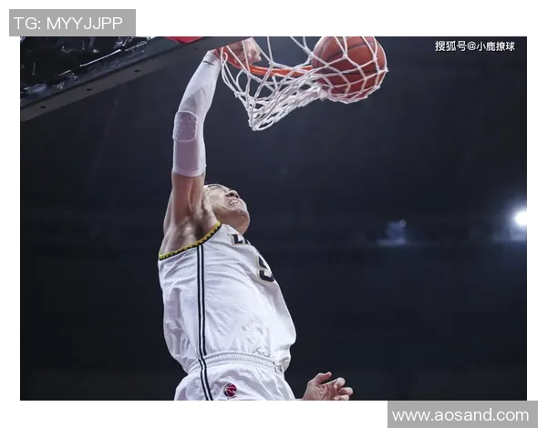 双塔组合首发未能发挥稳定斯波坦言防守表现远未达标 双塔组合首发未能发挥稳定斯波坦言防守表现远未达标