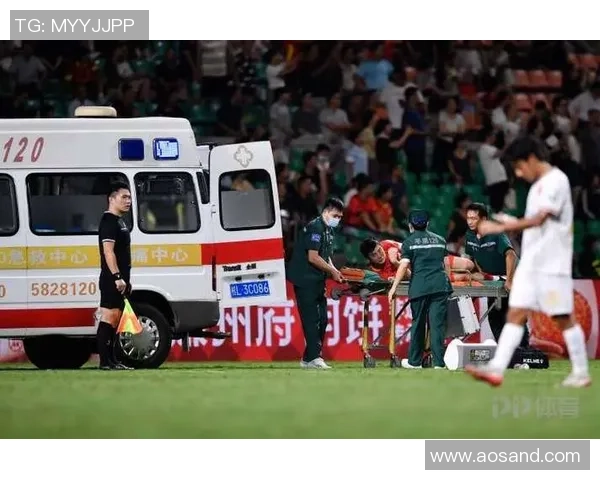 广西平果队员黄威右侧胫腓骨骨皮质断裂预计恢复时间为八个月