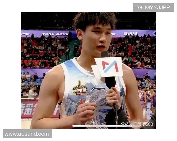 管子煜加盟联赛实力如何媒体人揭秘队友背景与快船旧将穆恩经历